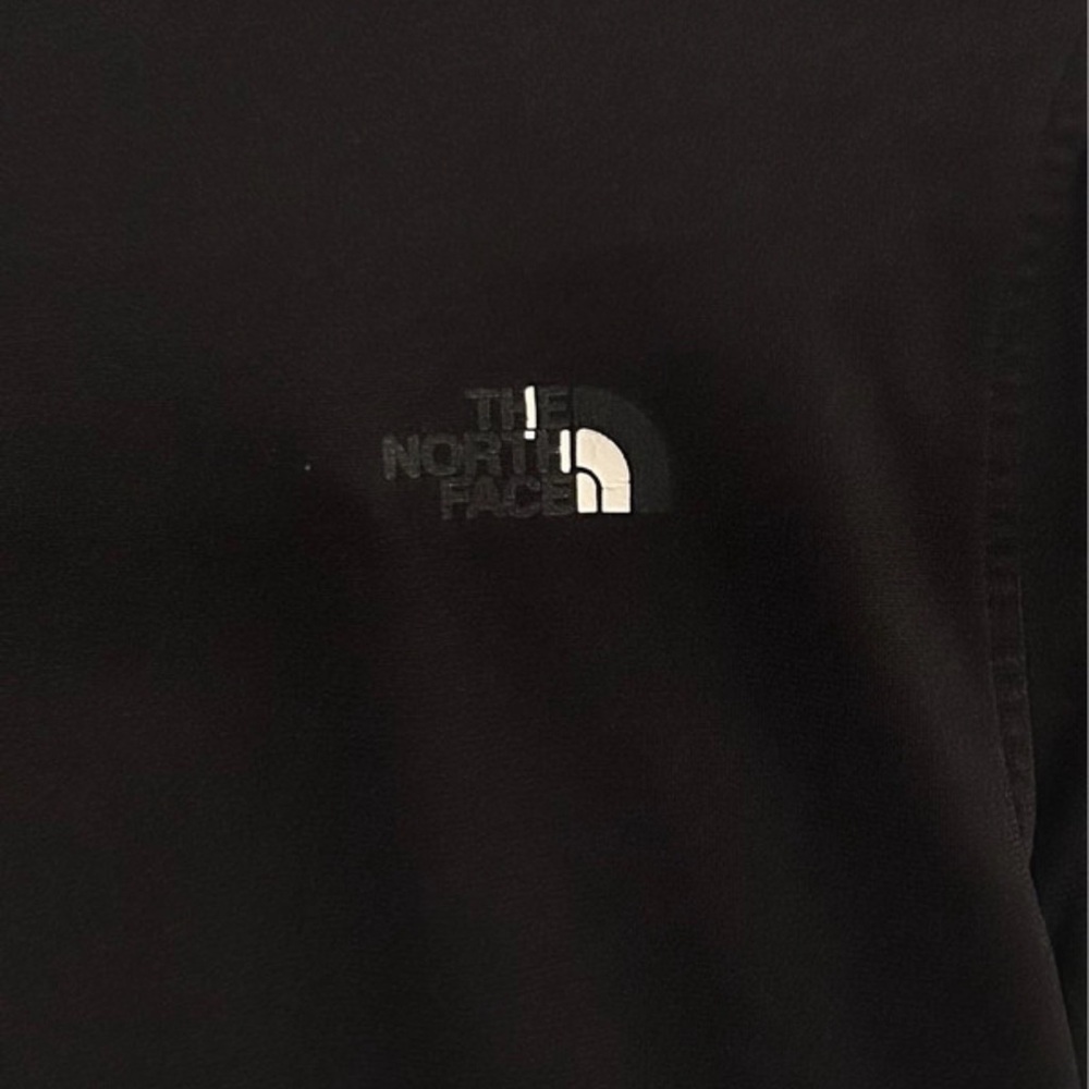 The North Face Women's Black and Gray Jacket - Picture 5 of 5